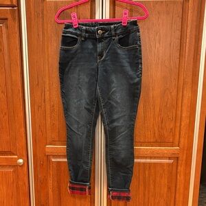 NWOT Maurice Mid Rise Dark Blue Skinny Jeans With Buffalo Plaid Cuff Detail